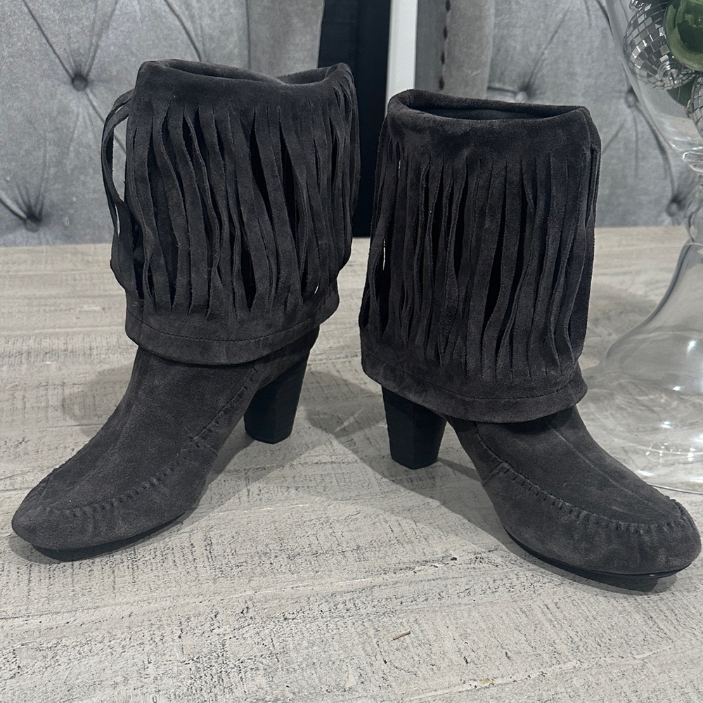 New Born Fringed Suede Ankle Boots -9
